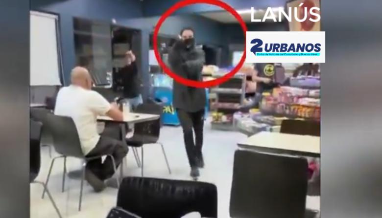 Pactó vender 10 celulares, los compradores eran delincuentes y sus anteojos grabaron todo