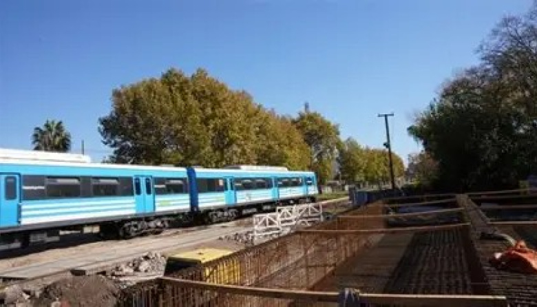Retomaron las obras del paso bajo nivel de Perdriel en San Martín