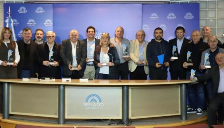 Victorio Pirillo recibió el Premio Comunas al Compromiso Ciudadano