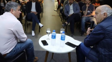 Camino al 2023, Santiago López Medrano compartió una charla con Néstor Grindetti