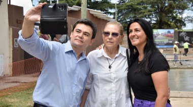 Noe Correa visitó la obra de pavimentación de la calle Godoy Cruz