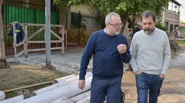 Fernando Moreira y Martín Sabbatella recorrieron obras cloacales que beneficiarán a más de 30 mil personas