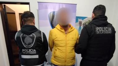 Allanan a la barra de All Boys por los actos antisemitas contra Atlanta y secuestran una máscara, ropas y una bandera palestina