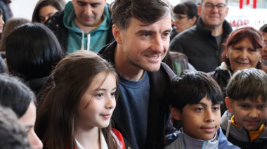 Morón: estudiantes de escuelas primarias partieron hacia Mar del Plata