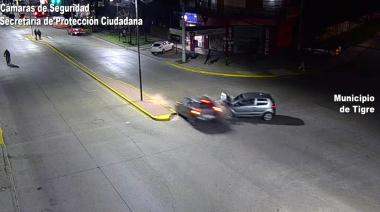 Imprudencia y choque: dos autos protagonizaron un fuerte impacto en Benavídez