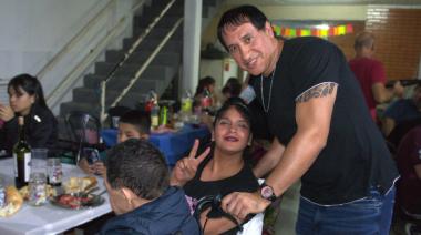 Juan Pablo Zaragoza despidió el año con vecinos y relanzó su espacio vecinal en Tres de Febrero