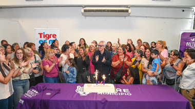 Julio Zamora a vecinas de Tigre: “Hay problemáticas de género que aún persisten y debemos seguir trabajando con mucho compromiso"