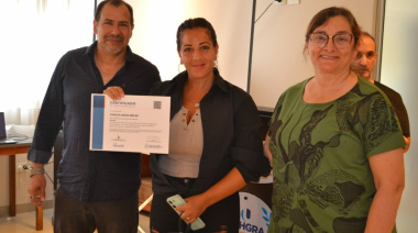 UTHGRA San Martín entregó certificados a nuevos egresados