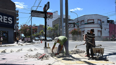 Gestión municipal: progresan las obras de veredas en Tigre centro