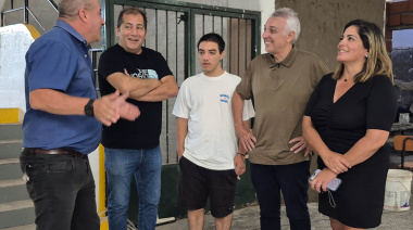 En Don Torcuato, Julio Zamora recorrió obras de infraestructura edilicia en la Escuela Primaria N°42
