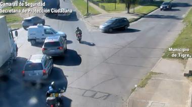 Accidente vial en El Talar terminó con el conductor de una moto volando por las aires: se encuentra fuera de peligro