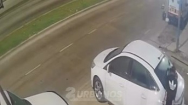 Intento de robo en La Matanza: un policía se defendió a tiros y los delincuentes escapar