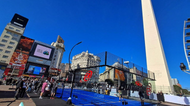 La cancha de pádel más porteña del mundo: una exhibición en el Obelisco marcó el comienzo del Premier Pádel P1 de la Ciudad