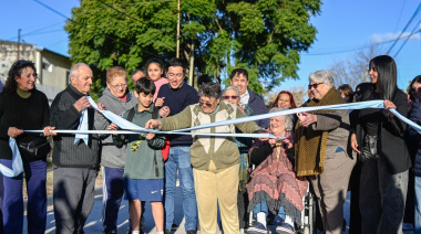 Nardini inauguró nuevos pavimentos en Villa de Mayo
