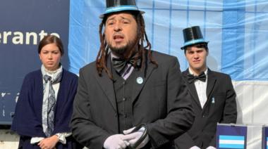 Con vestimentas de época y urnas ciudadanas, recrearon el Cabildo Abierto del 25 de Mayo