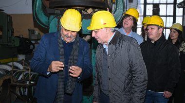 Julio Zamora se reunió con representantes de la firma Nicols, empresa con más de 60 años en General Pacheco
