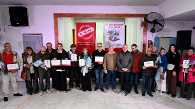 Julio Zamora acompañó la entrega de reconocimientos a instituciones, comercios y personalidades de El Talar