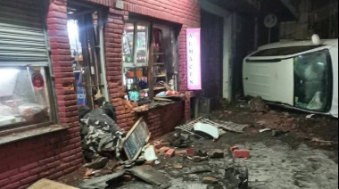 Tragedia en Mar del Plata: una camioneta volcó, embistió a varias personas y una murió