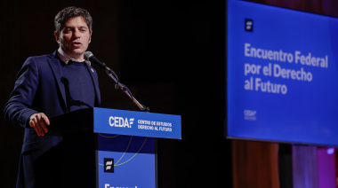 Kicillof busca darle forma a una propuesta nacional y volvió a confrontar con Milei