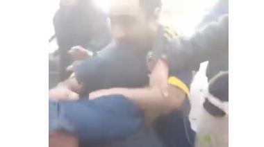 Piedras, golpes y tensión en Villa Tranquila: vecinos se enfrentaron con la Policía durante un operativo