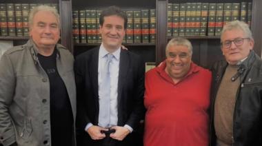 La foto que incomoda: Todos los radicales de Tres de Febrero con Abad y una pregunta que ya mira a 2027