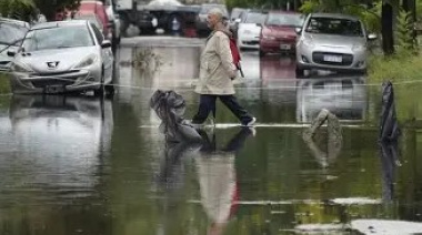 Alerta naranja por tormentas en el AMBA: fuertes lluvias, calles inundadas y cuándo mejora el tiempo