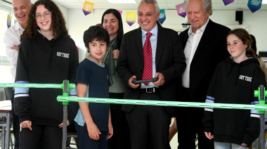 Julio Zamora acompañó una jornada de aprendizaje sobre programación, robótica y tecnología en ORT Tigre