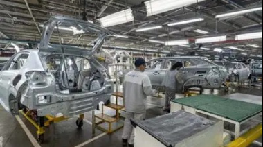 Stellantis paralizó la producción en El Palomar y la planta permanecerá sin actividad hasta enero