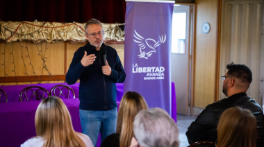 Valenzuela encabezó un encuentro libertario en Quilmes y cuestionó la presión tributaria del municipio