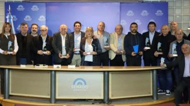 Victorio Pirillo recibió el Premio Comunas al Compromiso Ciudadano