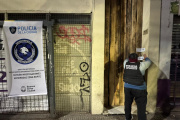 Dos búnkers narco tapiados y cuatro detenidos tras allanamientos en San Cristóbal