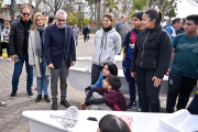 Julio Zamora encabezó la entrega de nuevos botes que potencian el desarrollo de la Escuela Municipal de Remo de Tigre