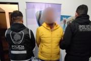Allanan a la barra de All Boys por los actos antisemitas contra Atlanta y secuestran una máscara, ropas y una bandera palestina