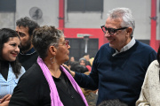 El intendente Julio Zamora reconoció a auxiliares de la educación por su compromiso diario con las escuelas públicas
