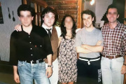 Un video con IA recrea una foto de Milei y Valenzuela de 1993