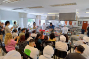 Gran participación en la clase magistral de sushi en UTHGRA San Martin