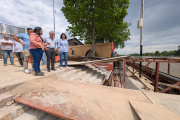 En el Puerto de Frutos, Julio Zamora supervisó la construcción de un mirador peatonal