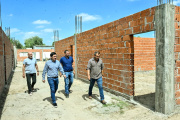 Nardini visitó la obra del nuevo edificio de la EES Nº2 de Grand Bourg