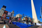 La cancha de pádel más porteña del mundo: una exhibición en el Obelisco marcó el comienzo del Premier Pádel P1 de la Ciudad