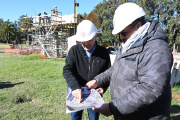 Julio Zamora monitoreó el avance del nuevo puente sobre Camino Bancalari-Benavídez que mejorará la circulación vehicular