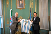 Nardini se reunió con el embajador de Argelia