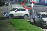 La Matanza: un policía retirado baleó a un motochorro para defender a vecinos que salían de una iglesia