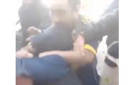 Piedras, golpes y tensión en Villa Tranquila: vecinos se enfrentaron con la Policía durante un operativo