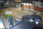 Violenta emboscada en Morón: lo pusieron de rodillas delante de sus padres y le robaron la camioneta