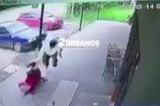 Florencio Varela: delincuentes robaron un almacén y patearon en la cabeza a la dueña