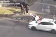 Un ciclista fue embestido violentamente por un automóvil en Don Torcuato: se encuentra fuera de peligro